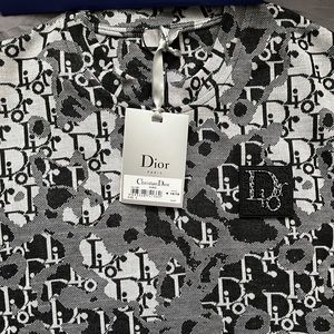 Dior t shirt, brand new with tags